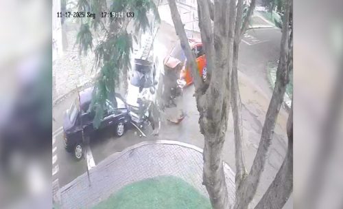 Cacetada! Câmera flagra batida envolvendo três veículos em Cascavel Imagem referente a Cacetada! Câmera flagra batida envolvendo três veículos em Cascavel