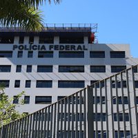 Imagem referente a Daniel Vorcaro, dono do Banco Master, é preso pela PF em Guarulhos