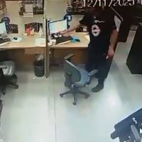 Imagem referente a Homem é preso após colocar sêmen no sorvete da colega de trabalho