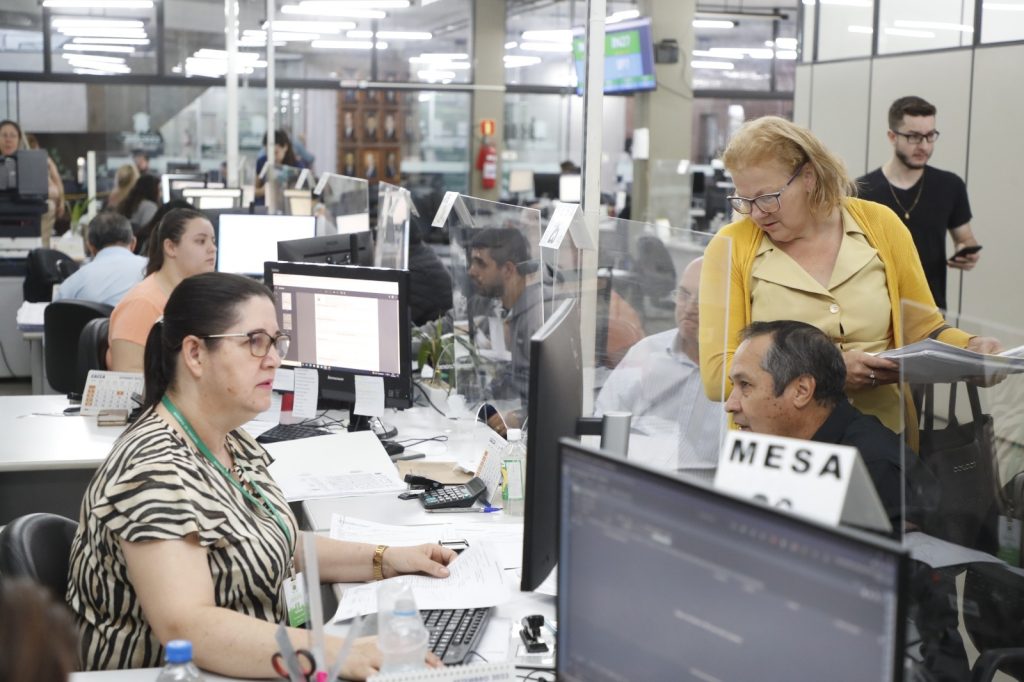 Contribuintes podem renegociar dívidas com a Prefeitura através do Refic | Até 90% de desconto