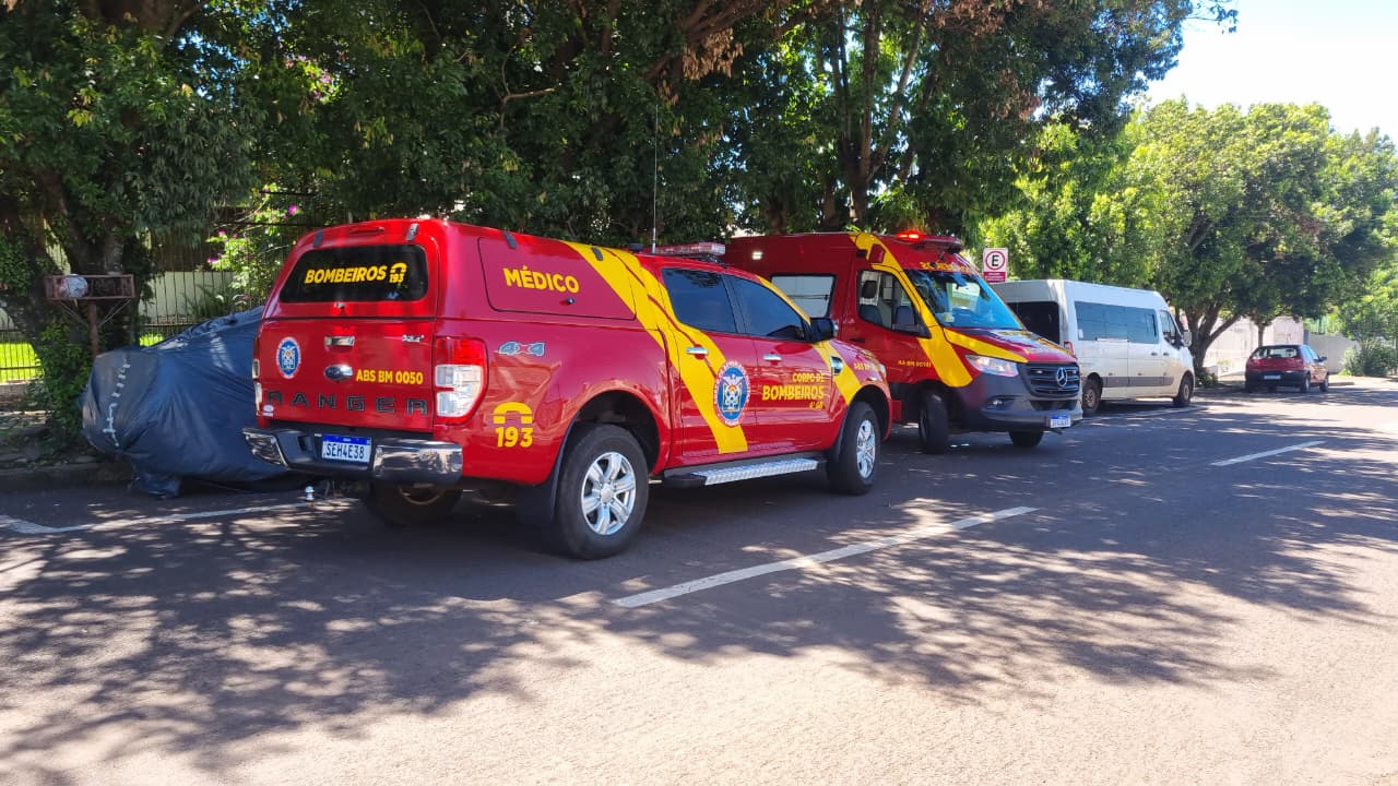 Homem fica sem respirar após se engasgar com melancia; Siate realizou salvamento Homem fica sem respirar após se engasgar com melancia; Siate realizou salvamento