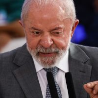 Imagem referente a Lula pede análise responsável do PL Antifacção pelo Senado