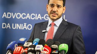 Lula indica Messias para vaga de Barroso no STF Lula indica Messias para vaga de Barroso no STF