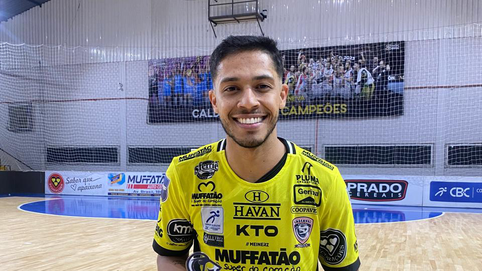 Cascavel Futsal renova contrato do goleiro Gustavinho para a temporada 2026