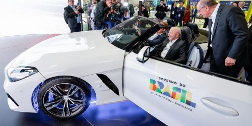 Lula diz que ficou feliz com retirada de tarifas pelos Estados Unidos Lula diz que ficou feliz com retirada de tarifas pelos Estados Unidos