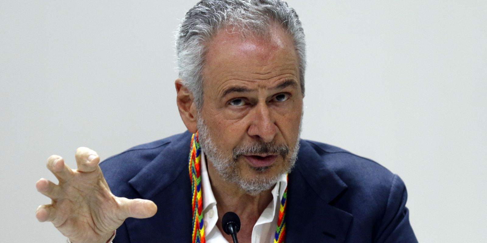 Presidente da COP30 prevê prolongamento das negociações após incêndio Presidente da COP30 prevê prolongamento das negociações após incêndio