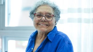 Cineasta negra pioneira no país, Adelia Sampaio inspira nova geração