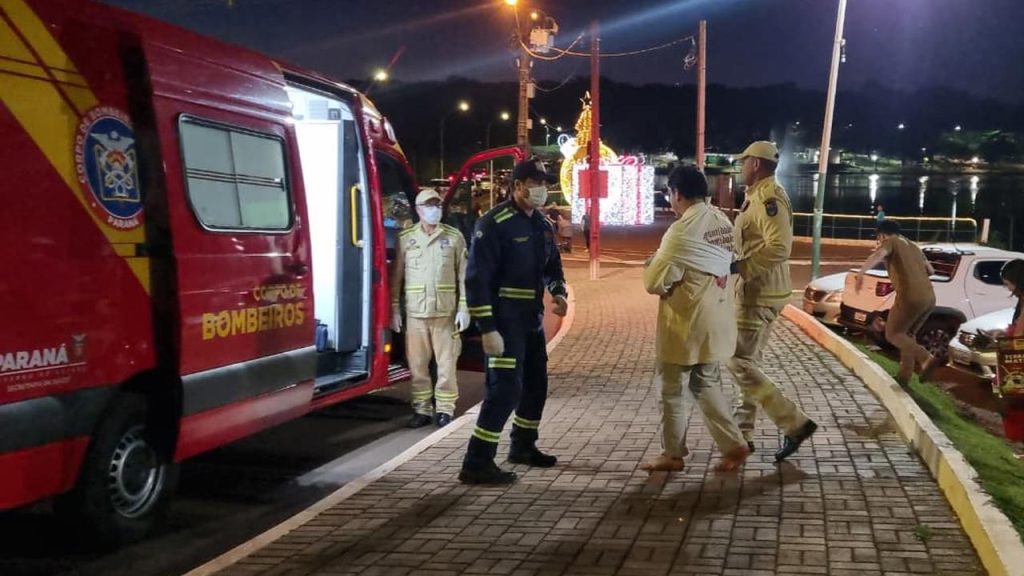 Homem fica ferido em jogo de vôlei no Lago Municipal Homem fica ferido em jogo de vôlei no Lago Municipal