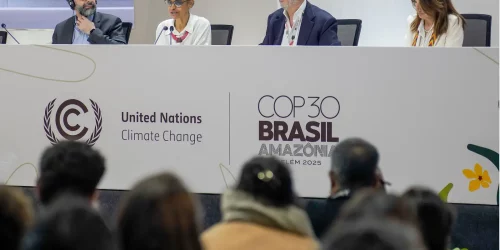Presidência da COP30 aponta limites e “passos firmes” em negociação Imagem referente a Presidência da COP30 aponta limites e “passos firmes” em negociação