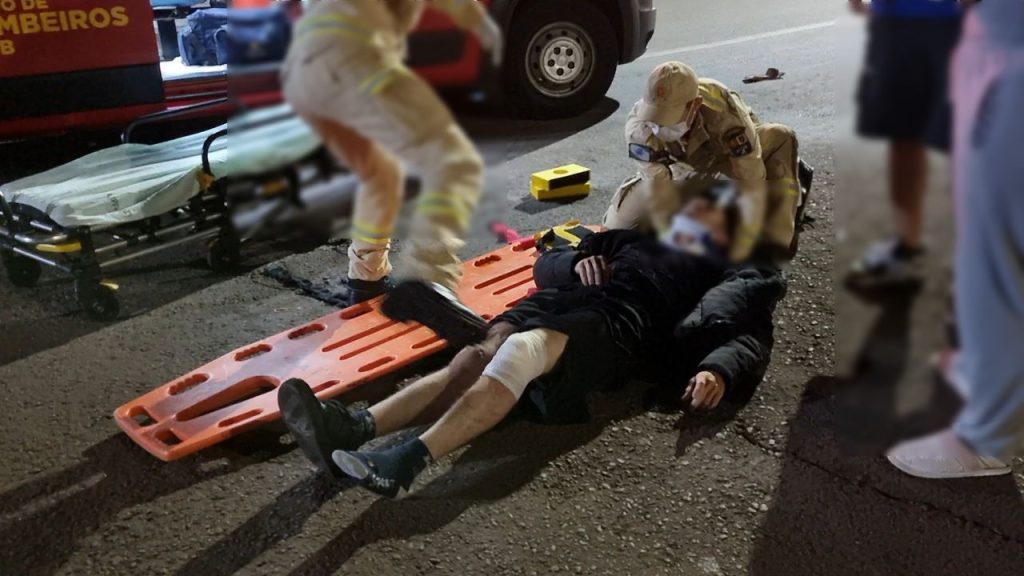 Motociclista de 22 anos fica ferido em acidente no centro de Cascavel