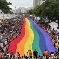 Imagem referente a Parada do Orgulho LGBTI+ do Rio celebra 30 anos e reforça visibilidade