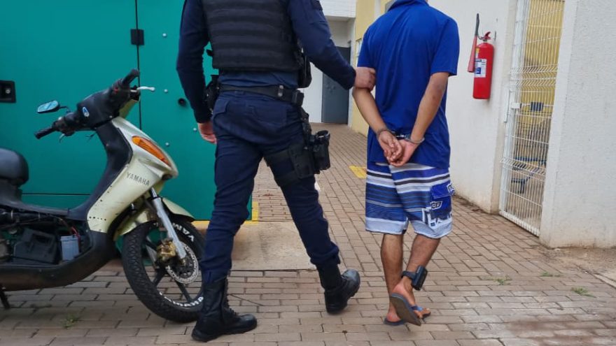 GM recupera terceiro veículo do dia e detém jovem de 18 anos por receptação em Cascavel