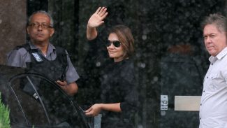 Bolsonaro recebe a ex-primeira-dama Michelle na PF