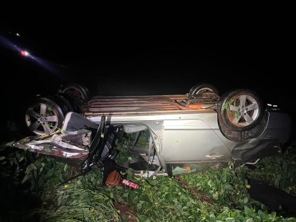 Cinco ficam feridos após capotamento na PR 486, em Tupãssi