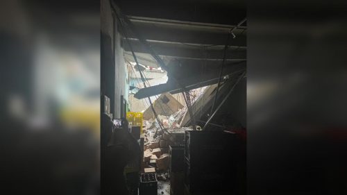 Laje desaba em supermercado durante reconstrução e deixa seis trabalhadores feridos em Rio Bonito do Iguaçu