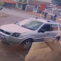 Imagem referente a Câmera de segurança registra ação da GM que recuperou motocicleta furtada em Cascavel