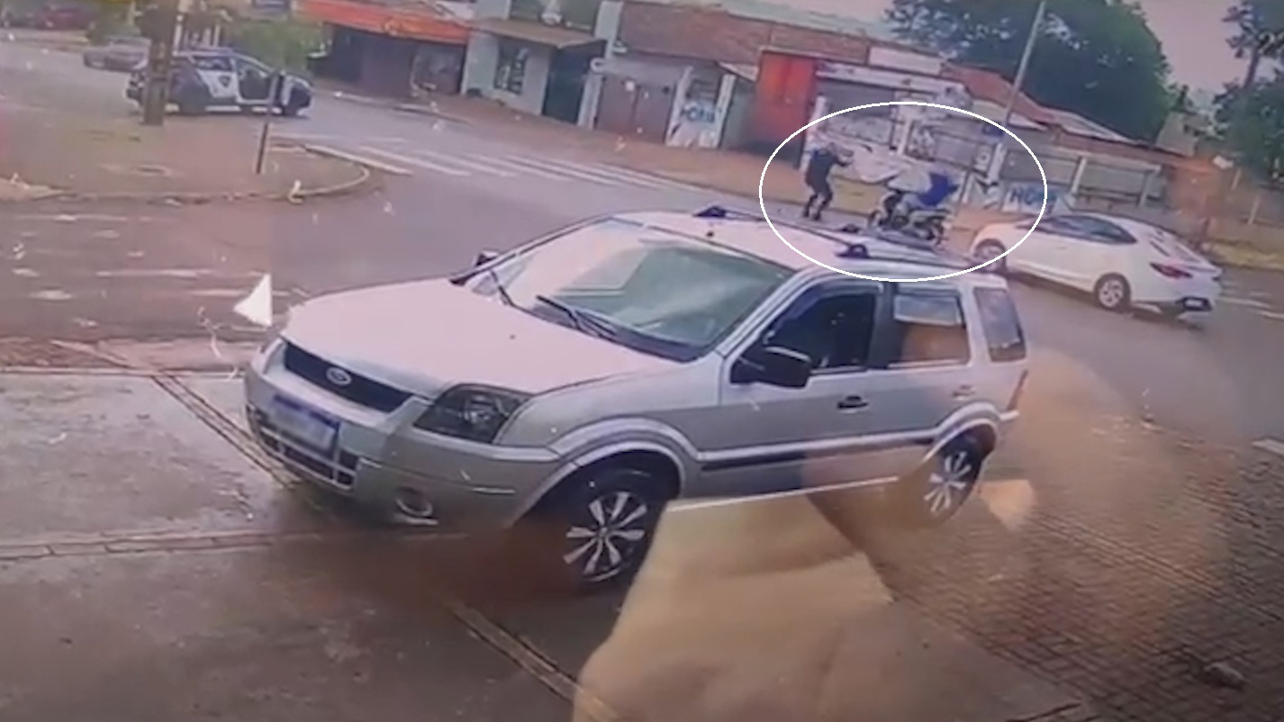 Câmera de segurança registra ação da GM que recuperou motocicleta furtada em Cascavel