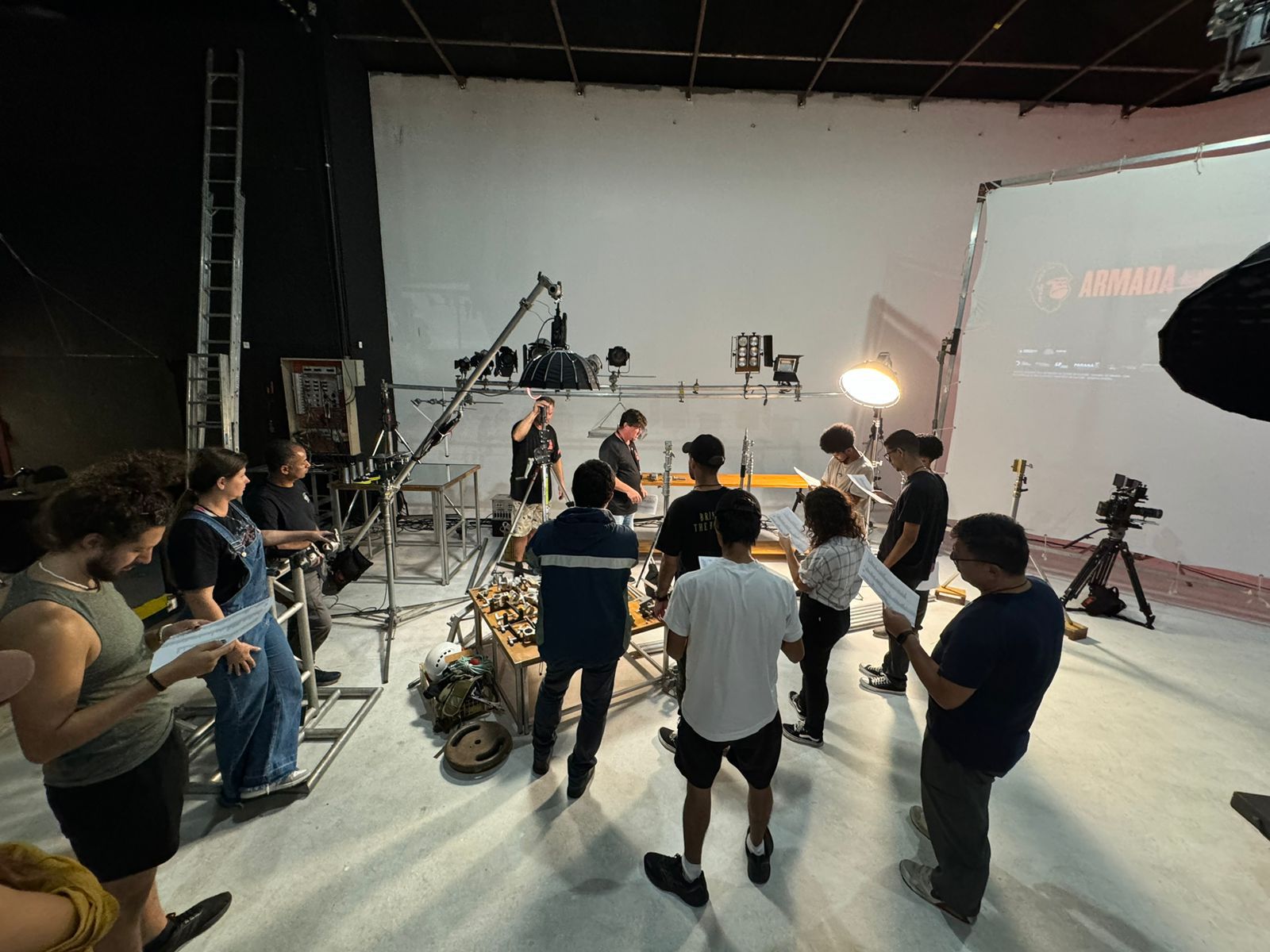 De graça: entidade oferece curso de iluminação para cinema, TV e publicidade em Cascavel De graça: entidade oferece curso de iluminação para cinema, TV e publicidade em Cascavel