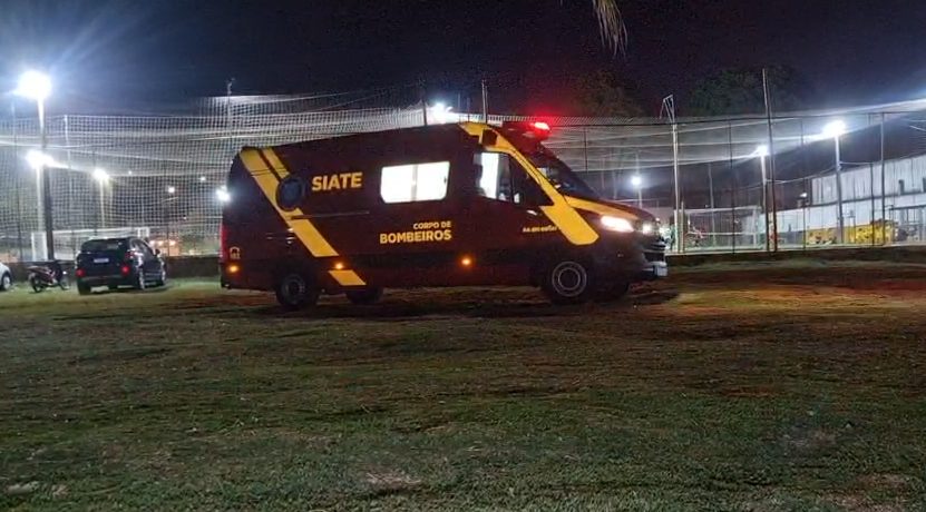Homem sofre luxação no tornozelo durante jogo de futebol em Cascavel
