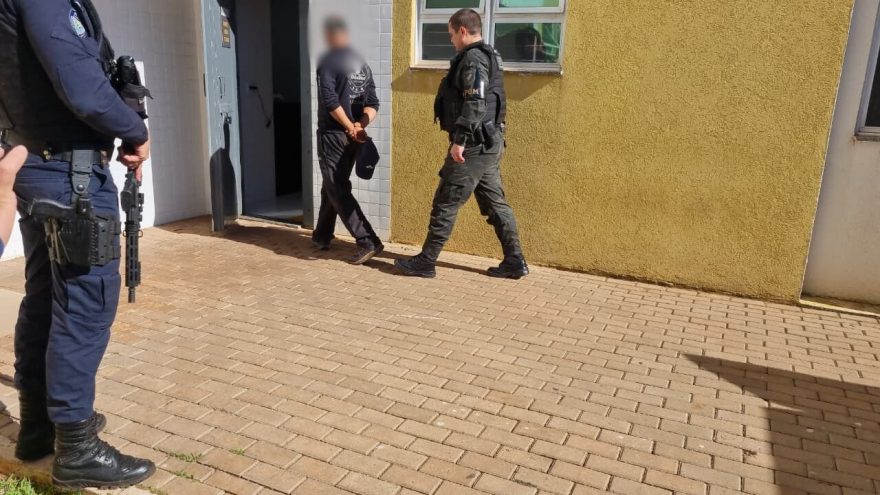 Homem é encaminhado à Delegacia após ameaçar agentes da Transitar