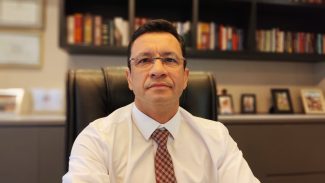 Defesa de farmacêutico e médica nega dolo em caso de rosto deformado e aguarda resultado justo