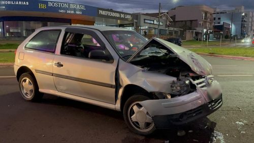Idosos são socorridos pelo Siate após acidente de trânsito na Avenida Rocha Pombo Imagem referente a Idosos são socorridos pelo Siate após acidente de trânsito na Avenida Rocha Pombo