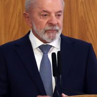 Imagem referente a Lula comenta prisão de Jair Bolsonaro: 