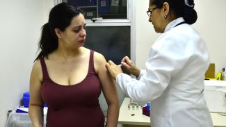 Saiba como será oferta de vacina que previne bronquiolite em bebês Saiba como será oferta de vacina que previne bronquiolite em bebês