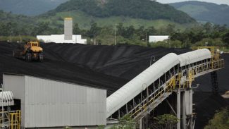 Organizações criticam extensão de subsídios a usinas de carvão mineral Organizações criticam extensão de subsídios a usinas de carvão mineral