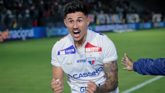 Bareiro marca, Fortaleza vence Bragantino e respira no Brasileirão