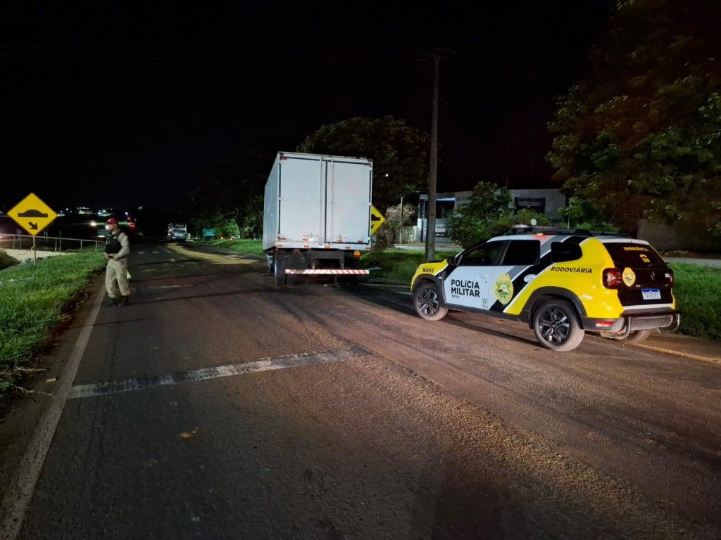 Colisão entre ônibus e caminhão de Cascavel deixa dois feridos na PR-317