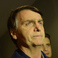 Defesa diz que Bolsonaro não usou celular durante visita de Nikolas Imagem referente a Defesa diz que Bolsonaro não usou celular durante visita de Nikolas
