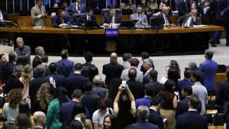 Congresso rejeita 56 vetos ao PL do licenciamento ambiental Congresso rejeita 56 vetos ao PL do licenciamento ambiental