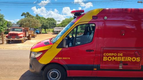 Motociclista sofre ferimentos na região genital após colisão com caminhão no Bairro Brasília, em Cascavel Motociclista sofre ferimentos na região genital após colisão com caminhão no Bairro Brasília, em Cascavel