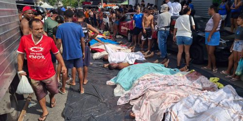 Cinco PMs são presos por crimes em megaoperação no Rio Imagem referente a Cinco PMs são presos por crimes em megaoperação no Rio