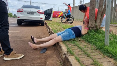 Ciclista ferida: Motorista leva carro para arrumar e bate contra bicicleta na região Norte de Cascavel