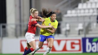 Seleção feminina perde para Noruega em penúltimo compromisso do ano