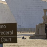 Defesa de Bolsonaro entra com novo recurso no STF contra condenação Imagem referente a Defesa de Bolsonaro entra com novo recurso no STF contra condenação