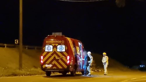Socorristas, médico do Siate e GM atendem jovem em tentativa de suicídio nessa madrugada de sábado