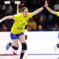 Imagem referente a Brasil vence tchecas e vai à 2ª fase do Mundial Feminino de handebol
