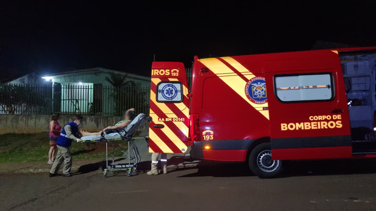 Mulher de 60 anos é atropelada em cruzamento no bairro Santa Cruz, em Cascavel Mulher de 60 anos é atropelada em cruzamento no bairro Santa Cruz, em Cascavel