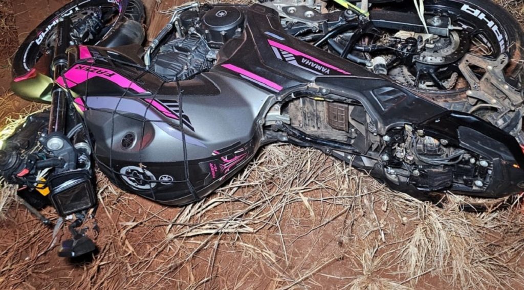 Acidente com morte de mãe e filha gravemente ferida termina em assalto em Maringá