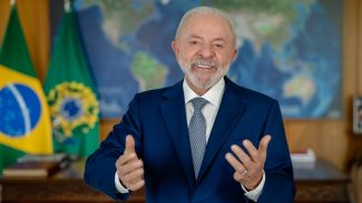 Isenção do IR injeta R$ 28 bilhões na economia, diz Lula Isenção do IR injeta R$ 28 bilhões na economia, diz Lula