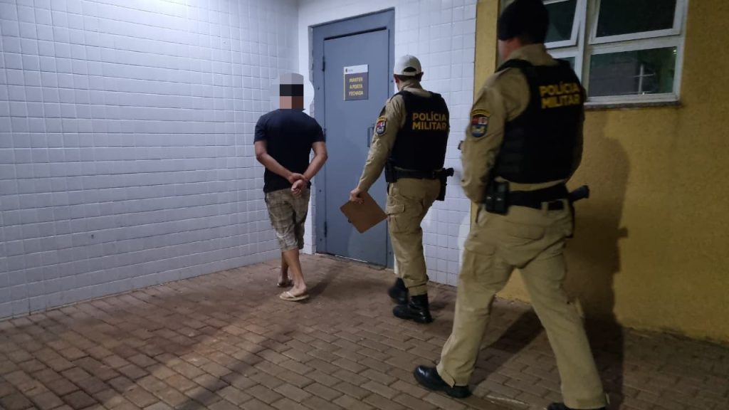 Motorista envolvido em acidente que deixou jovem com fratura exposta é preso por embriaguez