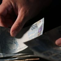 Mercado reduz previsão da inflação para 4,43% este ano Imagem referente a Mercado reduz previsão da inflação para 4,43% este ano