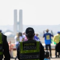 Imagem referente a Governo reajusta remuneração das forças de segurança pública do DF