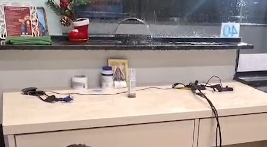 “Cachoeira” cai em guichê de empresa na Rodoviária de Cascavel