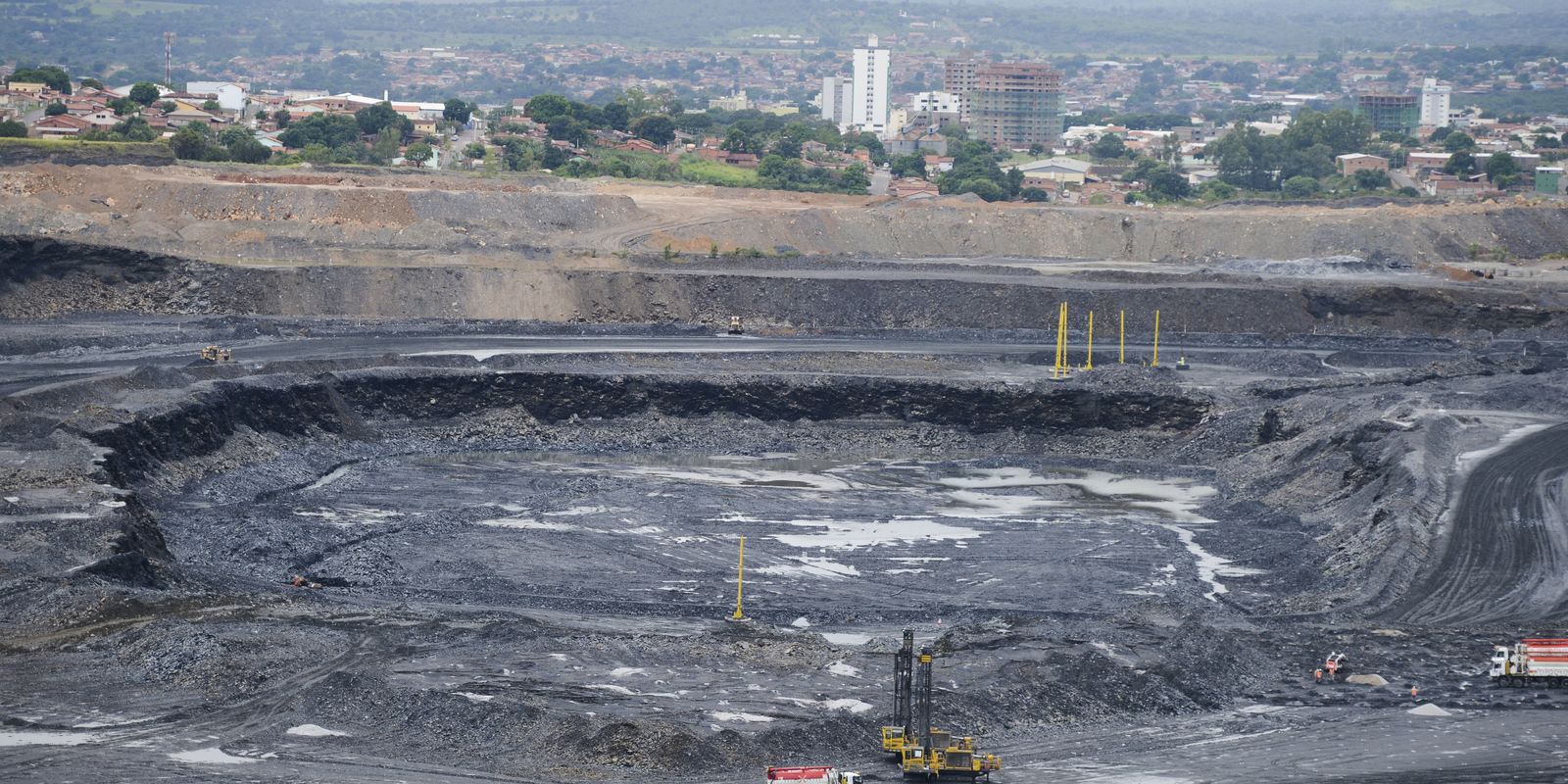 Estudo aponta irregularidade em 37% dos processos de mineração no país