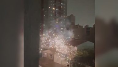 Imagem referente a Imagens impressionam! Descarga elétrica provoca explosão e deixa ruas no escuro no Centro