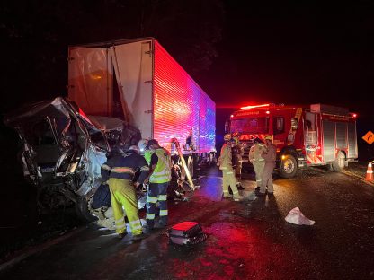 Passageira morre e motorista fica em estado grave, após mega acidente na BR 277